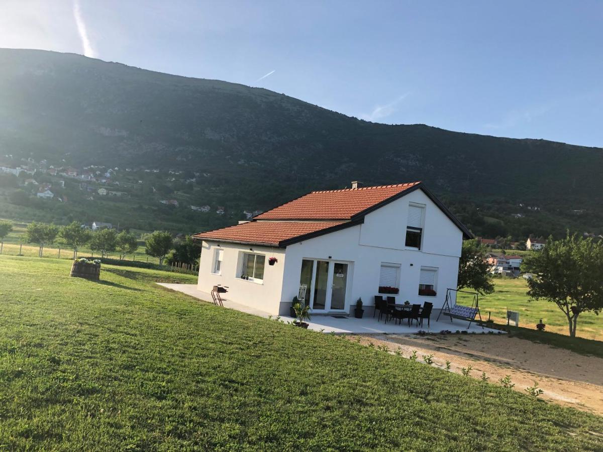 Vikendica Bruse Villa Jaklici Exterior photo